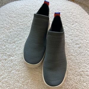 Rothy’s Chelsea Fog Melange Sneaker